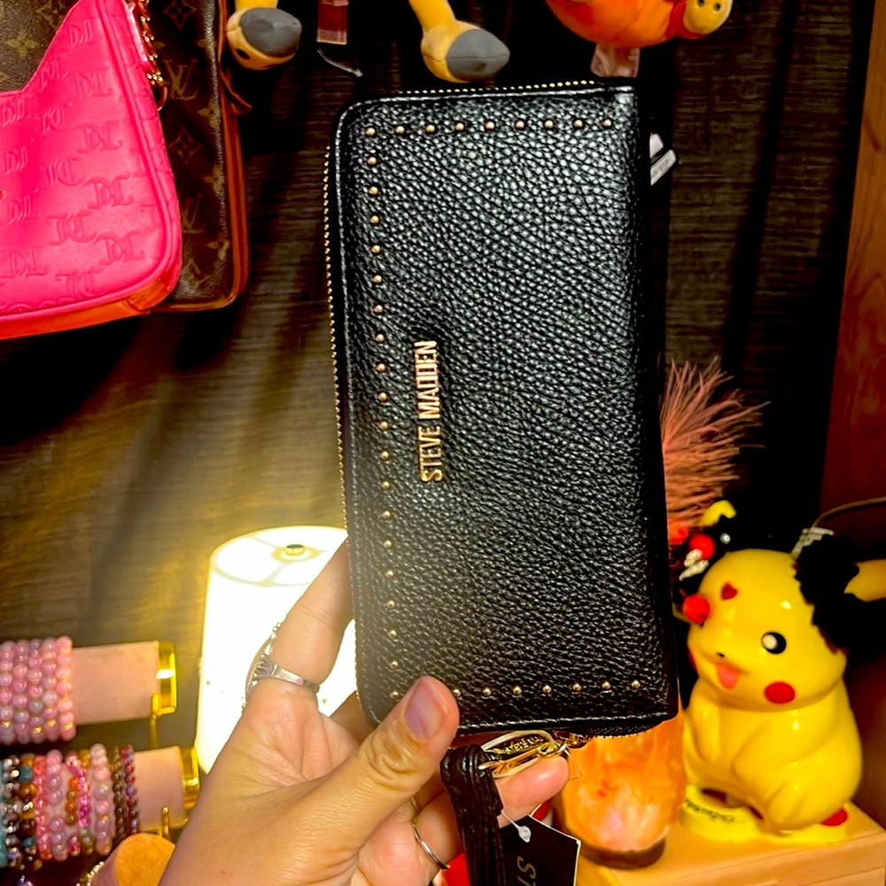Steve Madden long wallet